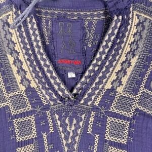 Johnny Was Navy Embroidered Boho Tunic Top –‎ Size Large – Very Good Condition
